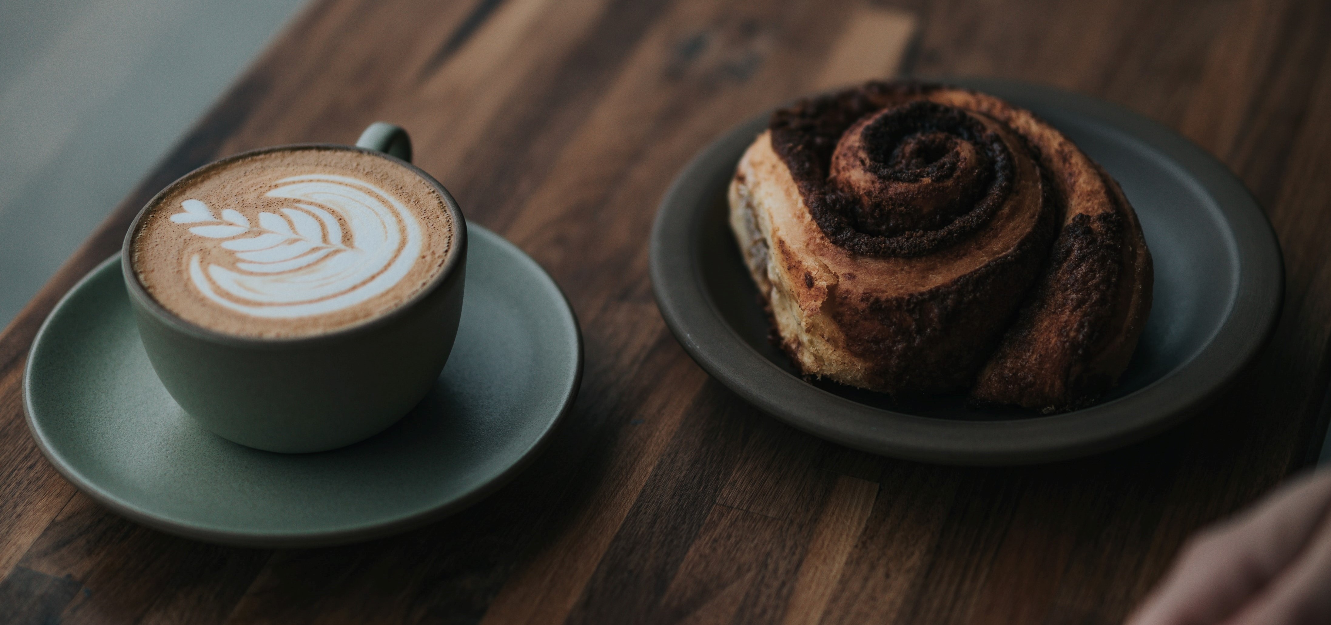 kaffee und kuchen nussschnecke zimtschnecke